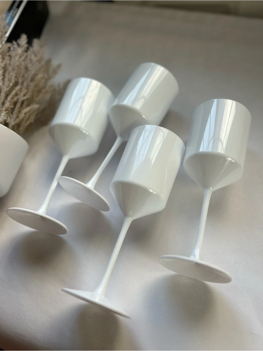 White Plastic Wine Glasses - Set of 4